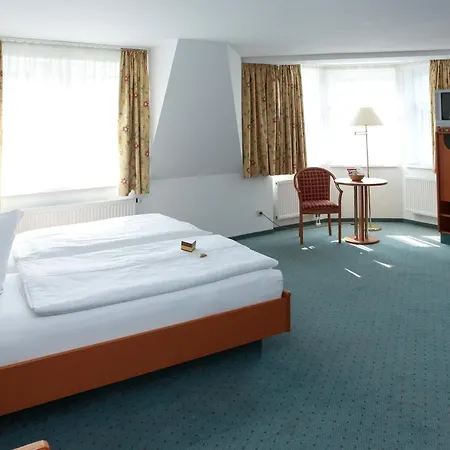 Kaiserhof Hotel 3*