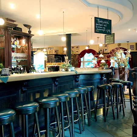 凯撒霍夫酒店 3*