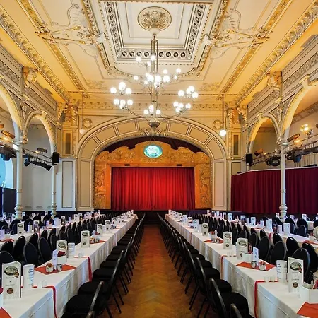 Kaiserhof 3* ラーデベルク